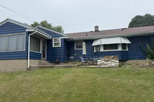 2611 E State St, Rockford, IL 61108 - Photo 5