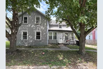 620 W Ringold Street, Freeport, IL 61032 - Photo 1