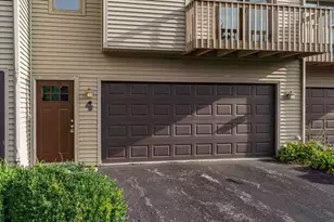 663 Amphitheater Dr, Rockford, IL 61107 - Photo 3