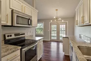 663 Amphitheater Dr, Rockford, IL 61107 - Photo 19