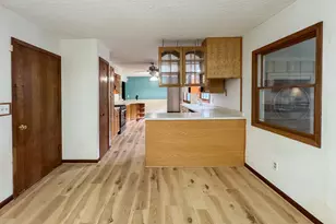 8482 N Creek Rd, Roscoe, IL 61073 - Photo 5