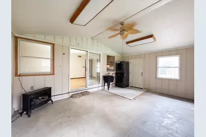8482 North Creek Rd, Roscoe, IL 61073 - Photo 9