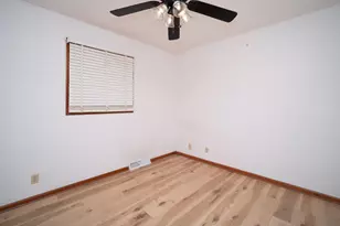 8482 N Creek Rd, Roscoe, IL 61073 - Photo 25
