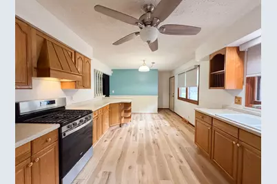 8482 North Creek Rd, Roscoe, IL 61073 - Photo 11