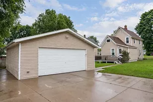 138 S Adams St, South Beloit, IL 61080 - Photo 17