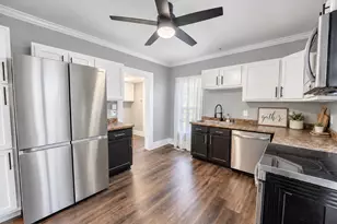 138 S Adams St, South Beloit, IL 61080 - Photo 7
