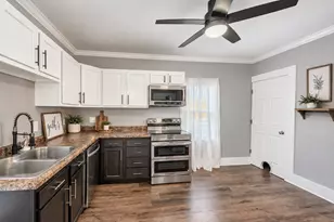 138 S Adams St, South Beloit, IL 61080 - Photo 5