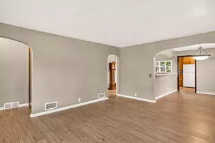 3104 Sunnyside Dr, Rockford, IL 61114 - Photo 7