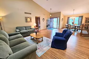 2031 Meyers St, Belvidere, IL 61008 - Photo 7