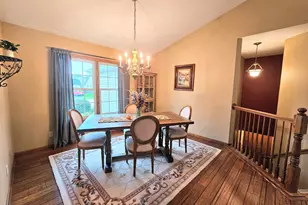 2031 Meyers St, Belvidere, IL 61008 - Photo 5