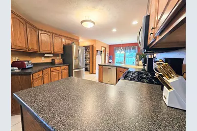 2031 Meyers Street, Belvidere, IL 61008 - Photo 9
