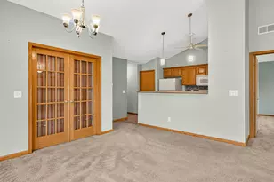 252 Lily Ln, Rockford, IL 61107 - Photo 15