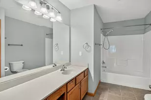 252 Lily Ln, Rockford, IL 61107 - Photo 29