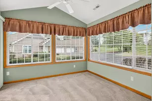252 Lily Ln, Rockford, IL 61107 - Photo 25