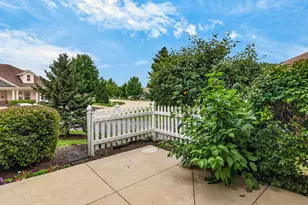 252 Lily Ln, Rockford, IL 61107 - Photo 7