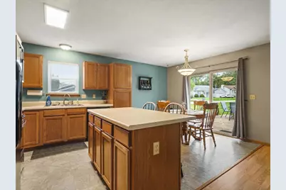101 SW Gables Drive, Poplar Grove, IL 61065 - Photo 13