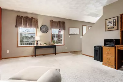 651 Ashleigh Lane, Roscoe, IL 61073 - Photo 9