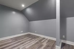 304 W Jackson St, Belvidere, IL 61008 - Photo 9