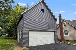 304 W Jackson St, Belvidere, IL 61008 - Photo 11