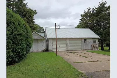 2628 W Florence, Freeport, IL 61032 - Photo 11