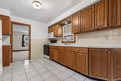 345 Pennsylvania Avenue, Loves Park, IL 61111 - Photo 13