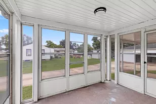 345 Pennsylvania Ave, Loves Park, IL 61111 - Photo 7