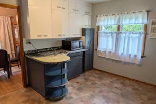 1414 Nan St, Dixon, IL 61021 - Photo 5