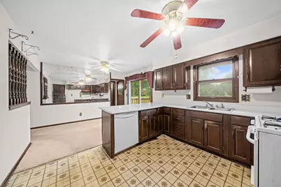 6156 Lockwood Drive, Rockford, IL 61109 - Photo 11