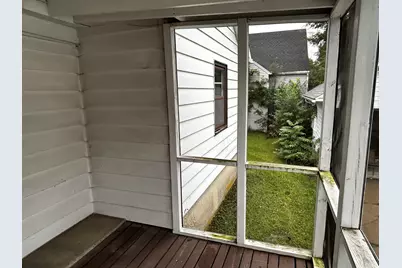 836 W Empire Street, Freeport, IL 61032 - Photo 13