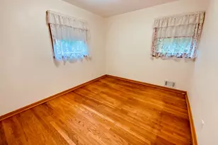 1824 Crestwood Ave, Rockford, IL 61103 - Photo 9