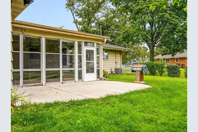 611 E 6th Street, Belvidere, IL 61008 - Photo 47