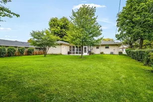 611 E 6th St, Belvidere, IL 61008 - Photo 43