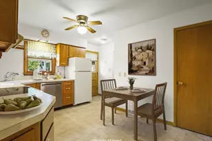 611 E 6th St, Belvidere, IL 61008 - Photo 21
