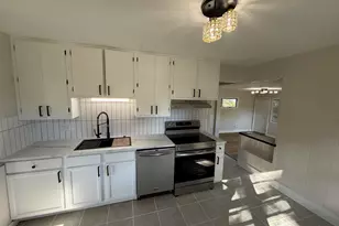 5502 Hollis Ave, Loves Park, IL 61111 - Photo 7