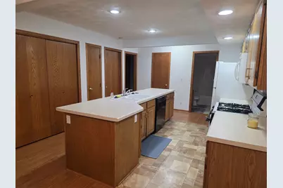 4124 Packard Parkway Unit A, Rockford, IL 61103 - Photo 9