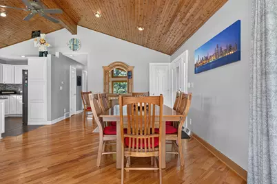 839 Breckenboro, Lake Summerset, IL 61019 - Photo 9