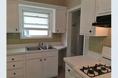 219 Vincent Avenue, Rockford, IL 61102 - Photo 9