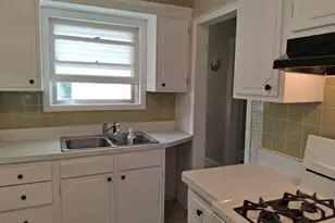 219 Vincent Ave, Rockford, IL 61102 - Photo 9