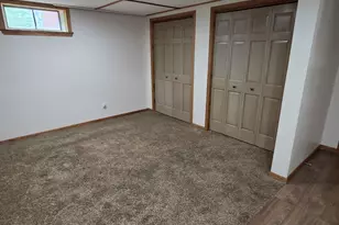 1233 W Logan, Freeport, IL 61032 - Photo 21