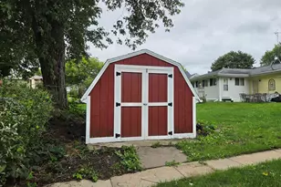 1233 W Logan, Freeport, IL 61032 - Photo 5