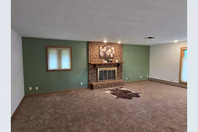 1233 W Logan, Freeport, IL 61032 - Photo 13