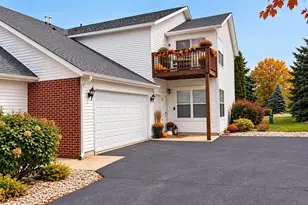 10215D Metalmark Ln, Roscoe, IL 61073 - Photo 3