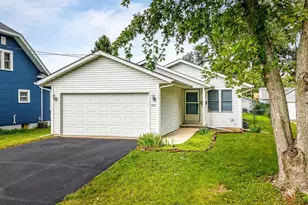 610 Sydney Ave, Loves Park, IL 61111 - Photo 1