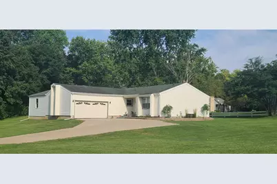 1065 Idle Oak Run, Dixon, IL 61021 - Photo 1