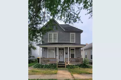 15 W Washington Street, Freeport, IL 61032 - Photo 1