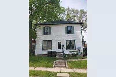 216 E Washington, Freeport, IL 61032 - Photo 1