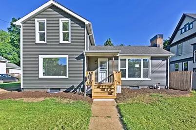 221 W Perry, Belvidere, IL 61008 - Photo 1