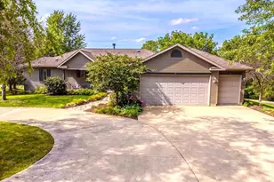 24-37 Ridgewood Ct, Lake Carroll, IL 61046 - Photo 1