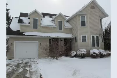 847 W Chestnut Street, Freeport, IL 61032 - Photo 1