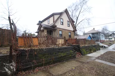 2115 10th Avenue, Rockford, IL 61104 - Photo 1